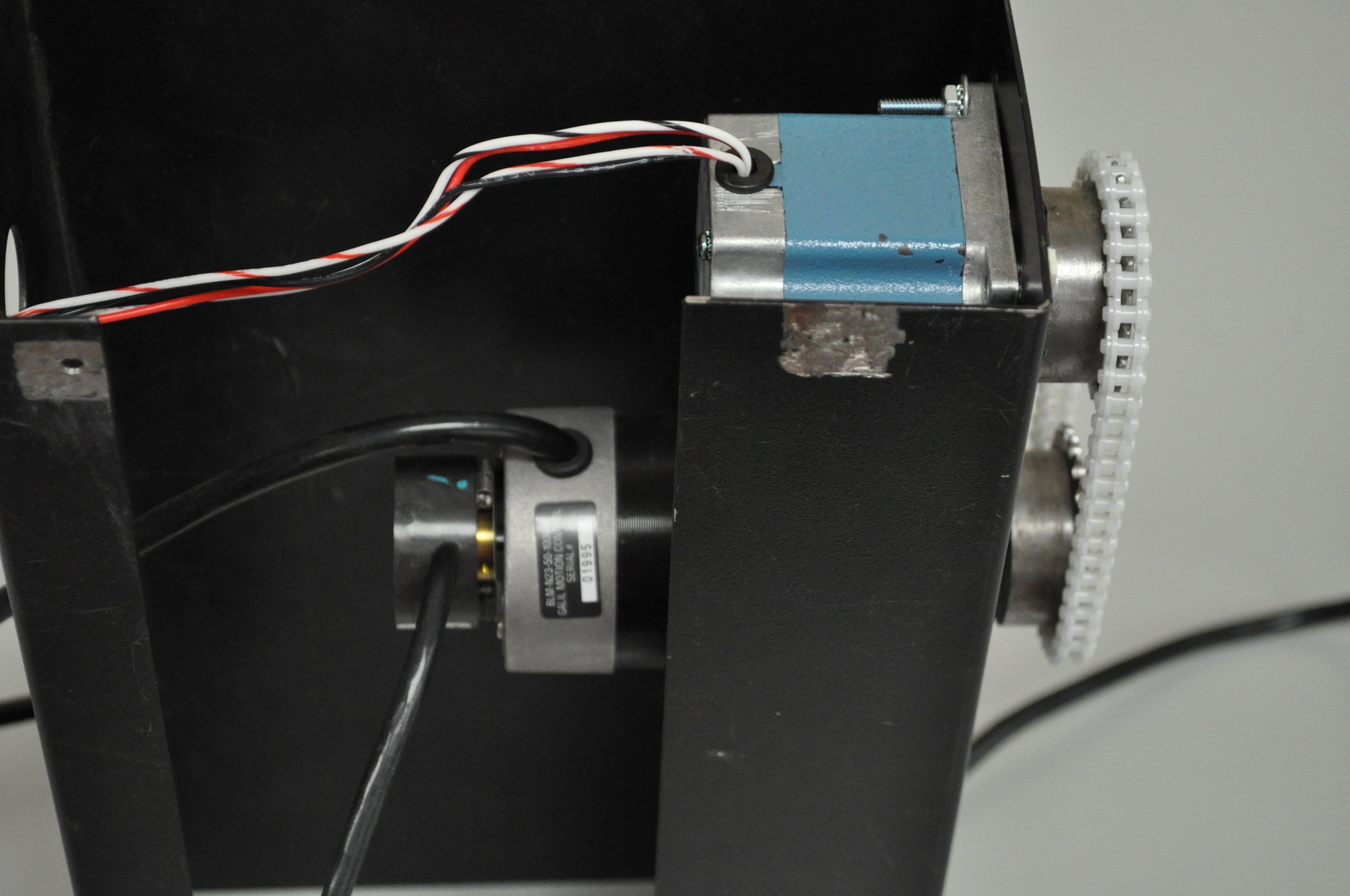 Positioning a Stepper Motor Using Encoder Feedback on an Axis With Non-Linear Mechanics